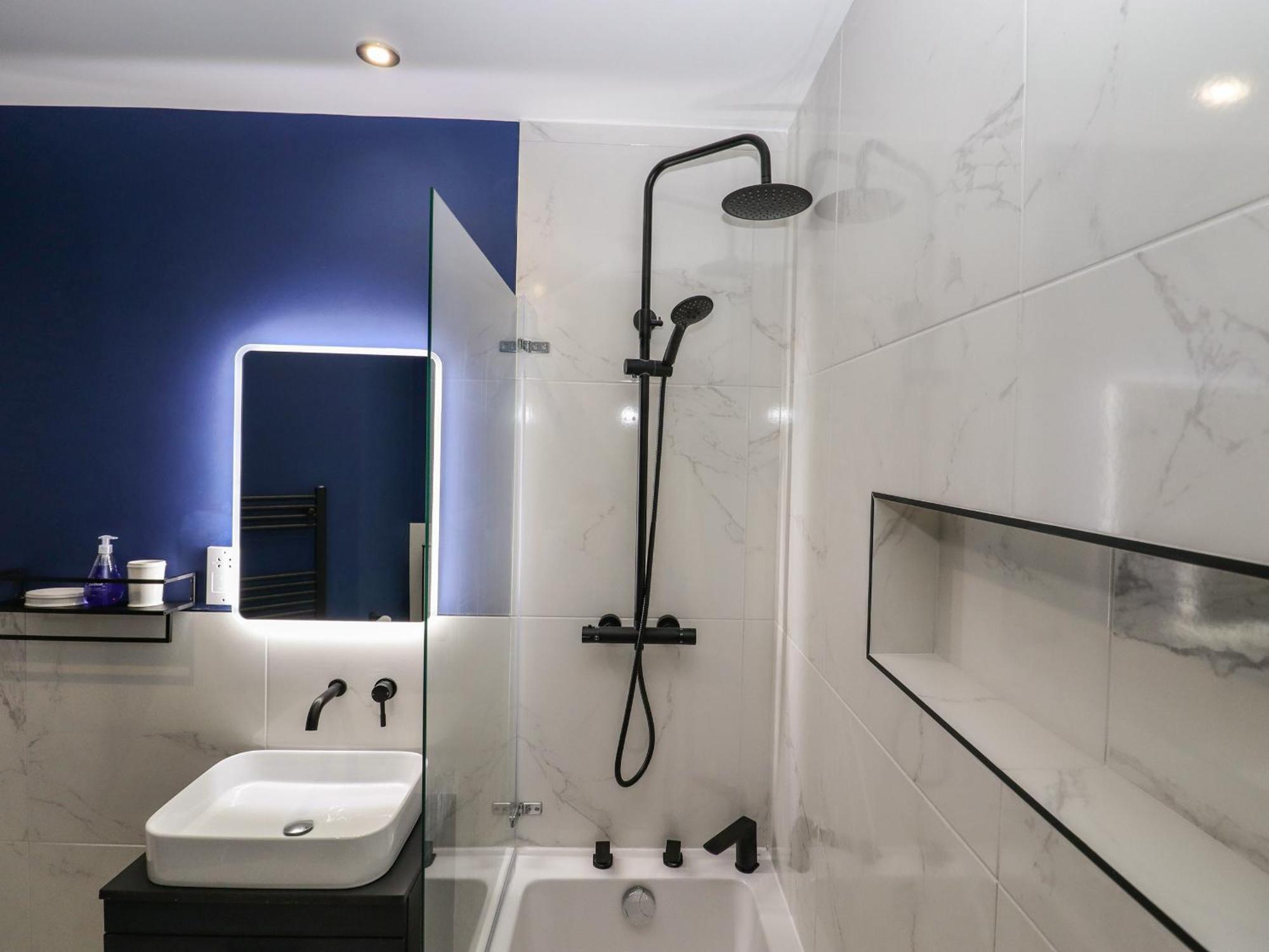 شقة Grosvenor Abode رويال تونبريدج ويل المظهر الخارجي الصورة